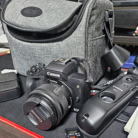 카메라 캐논 EOS M50 Mark II 판매합니다!
