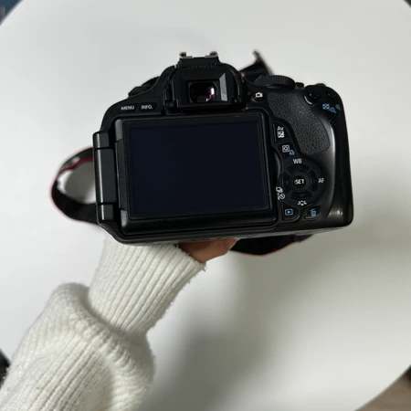 캐논EOS 600D + 기본 번들렌즈 DSLR 카메라 + 충전기 + 카메라가방 이미지 7