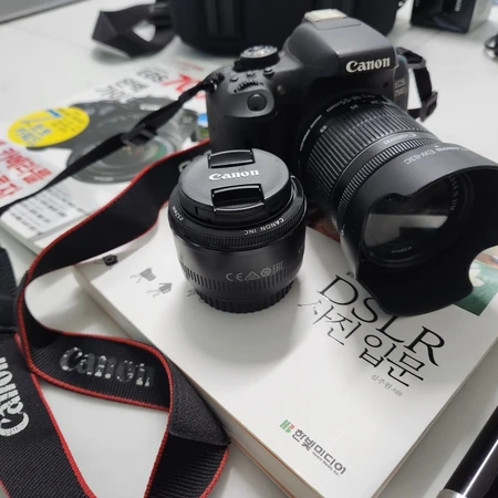 캐논 EOS 750d + 기본렌즈 (18-55) + 단렌즈 (50mm f1.8) + 가방 + 기타등등 이미지 3