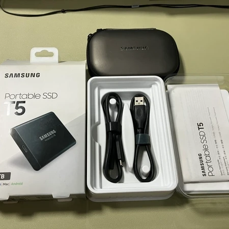 외장 ssd 삼성T5 2tb 풀박스 팝니다 이미지 1