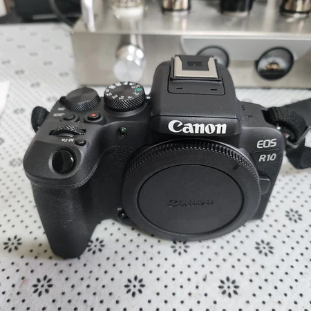 캐논 카메라 EOS R10