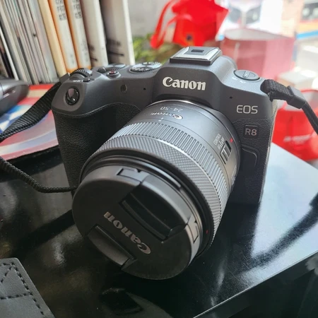 캐논 eos r8 + rf 24-50 신품급판매 보증26년까지 남은 단순개봉 이미지 4