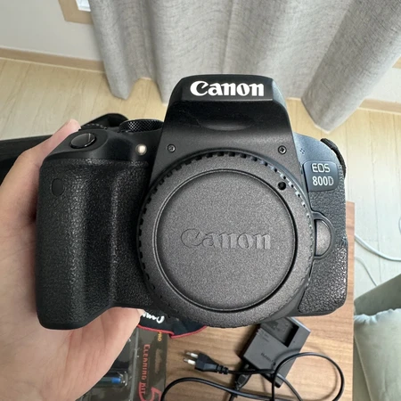 캐논 EOS 800d 급처합니다(렌즈 + 삼각대 포함) 이미지 2