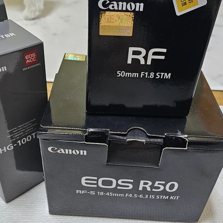 가격내림) 캐논 EOS R50 + 50mm 렌즈 + 캐논 삼각대 전부 풀박스