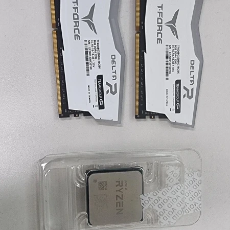 라이젠 3700x cpu T-FORCE 램 8기가×2개 일괄판매팝니다