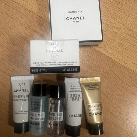 CHANEL 레드 까멜리아 아이크림(새상품)