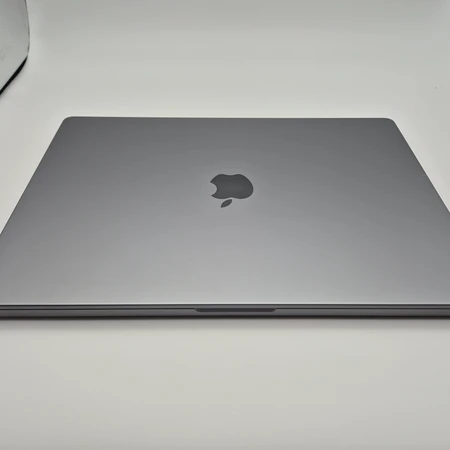 MacBook Pro (16형, 2021년 모델)