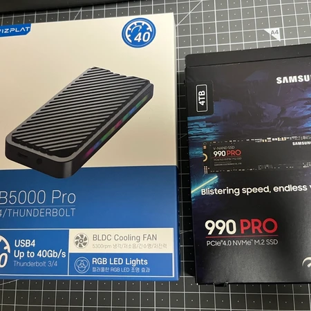 삼성 990PRO SSD 4TB와 케이스 판매 합니다