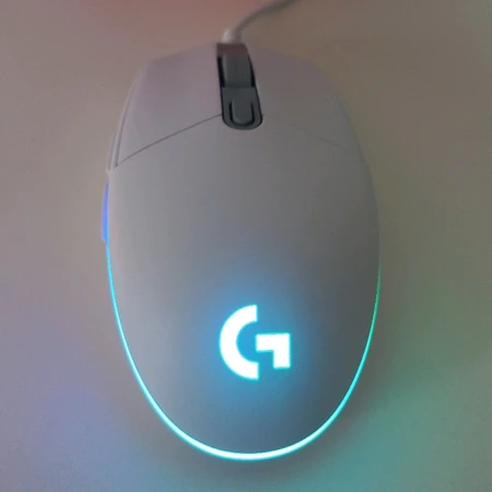 Logitech G102IC 게이밍 마우스 팝니다.