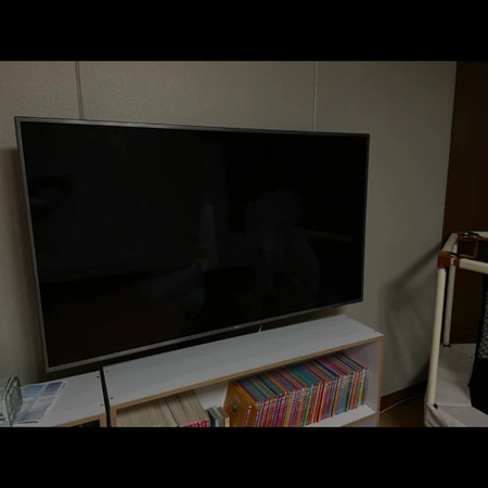 Lg UHD 티비 55인치(벽걸이포함)