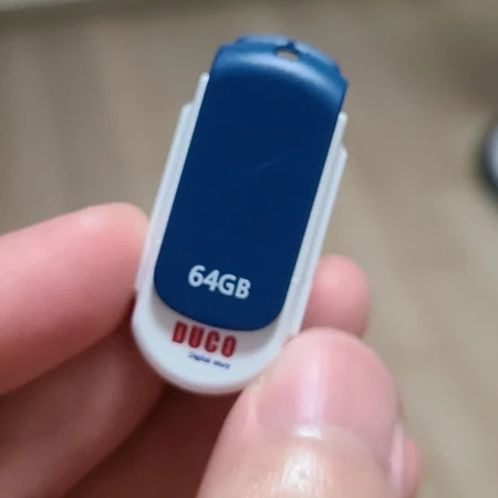 DUCO 64기가 USB 팔아요.