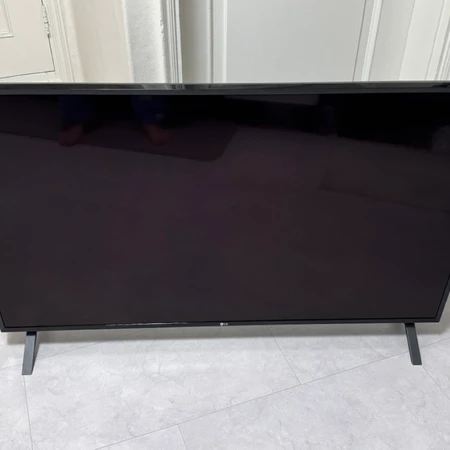 LG 49인치 스마트 4K TV 판매합니다