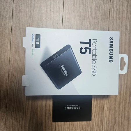 삼성SSD T5 1TB 팝니다.