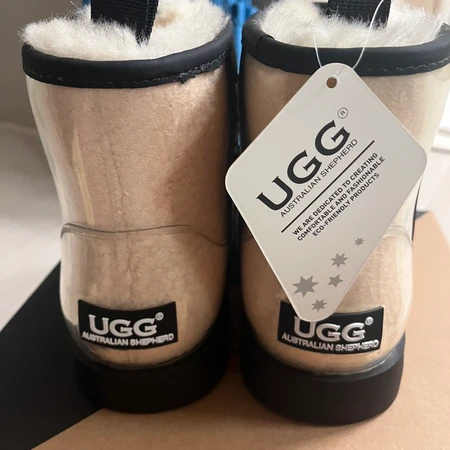 UGG 클리어 어그부츠 EU39 (245)