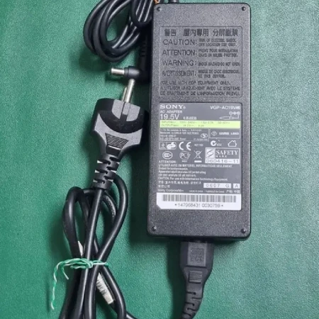 sony vgp-ac19v16 19.5v 6.2a 121w 어댑터 팝니다 B등급